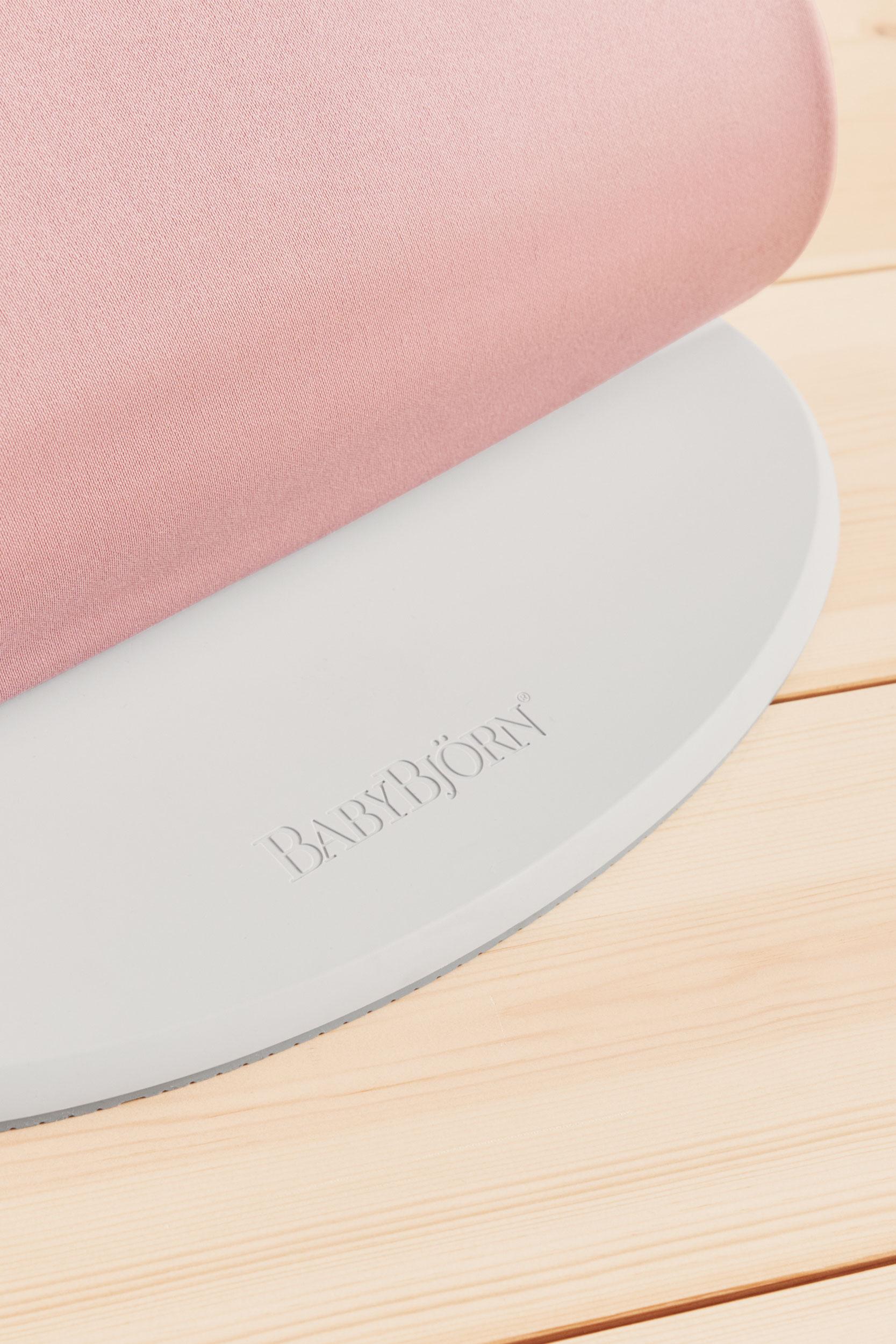 Bouncer Bliss Light pink - 3D Jersey - Light gray frame BabyBjörn