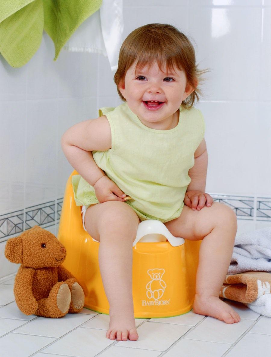 BabyBjörn 2005—potty time